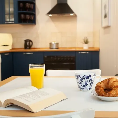 Lets Holidays Bernats Apartament *
